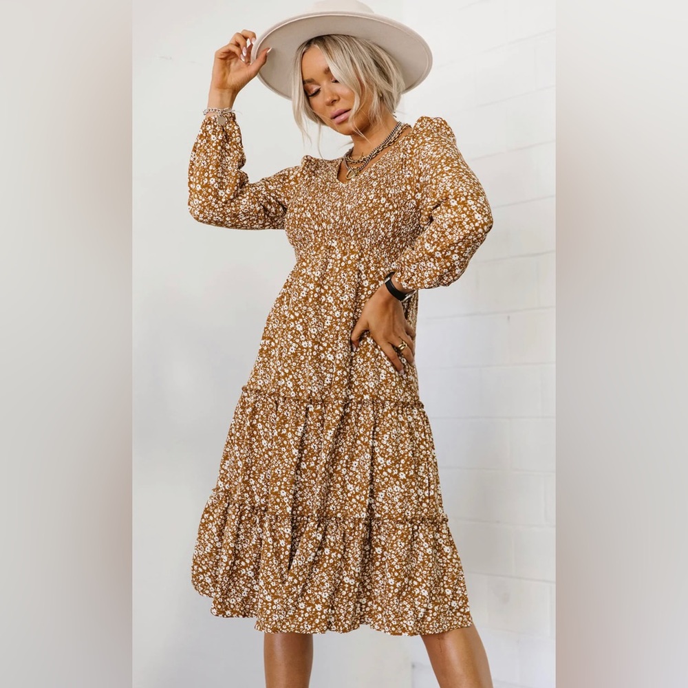 PLUS SIZE Floral Midi Dress